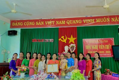 TRƯỜNG TH&THCS TỊNH THIỆN TỔ CHỨC HỘI NGHỊ VIÊN CHỨC NĂM HỌC 2022-2023