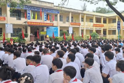 LỄ PHÁT ĐỘNG PHONG TRÀO GIỮ GÌN VÀ TRAO TẶNG SGK NĂM HỌC 2024-2025